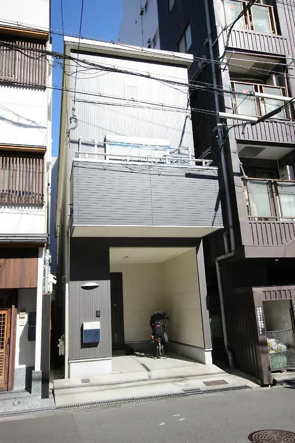 Aguri Home Ōsaka 0*,